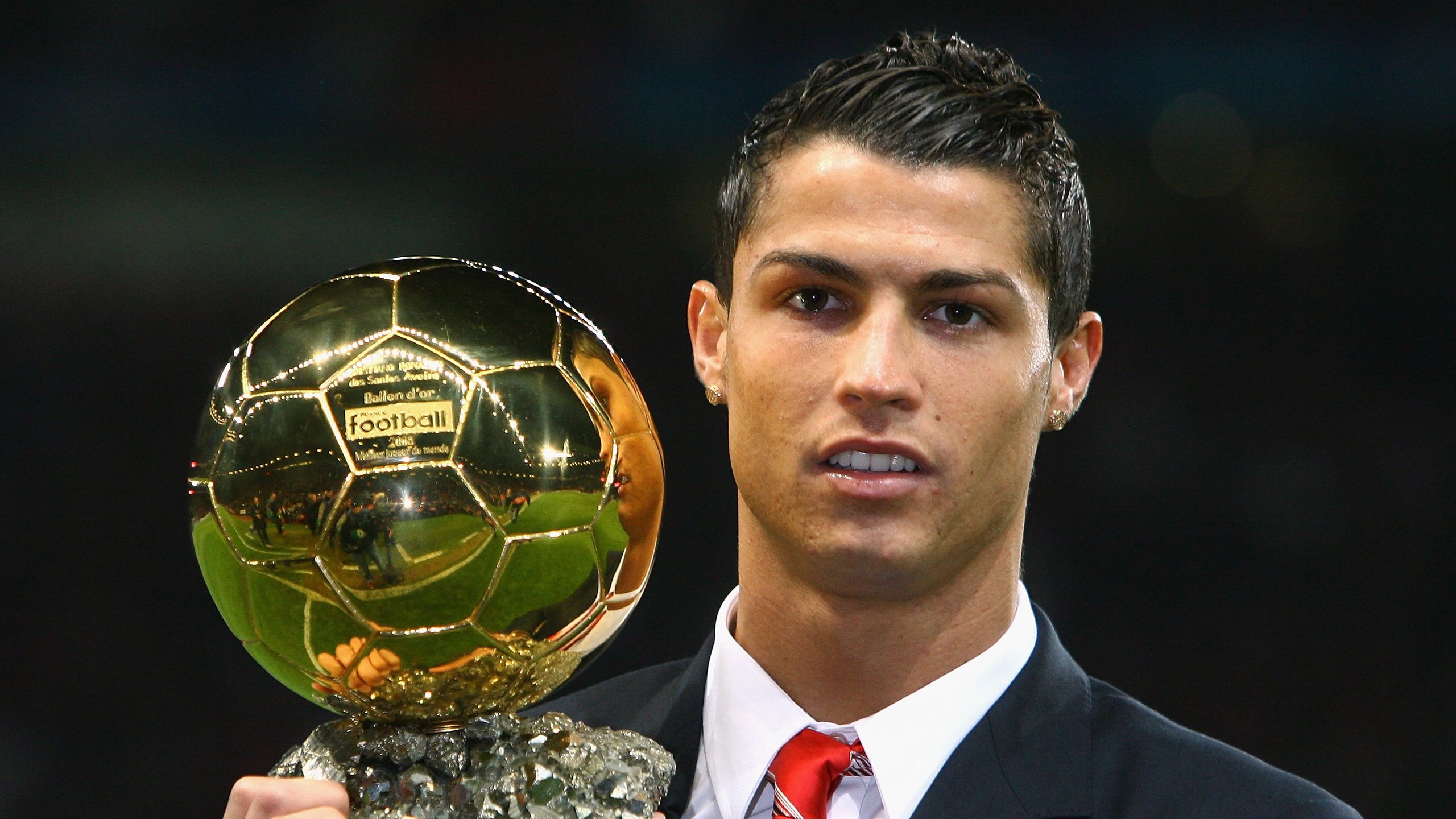 开云体育-当永恒之城见证潘帕斯飓风，天使之翼划过罗马夜空